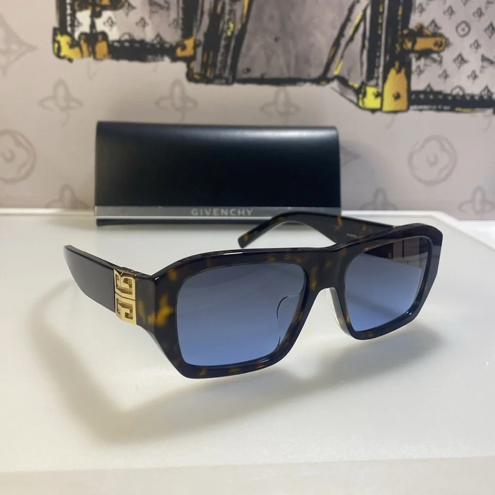New Unisex Givenchy Sunglasses GV 40036 U 52W